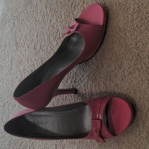 BCBGirls pink open-toe heel, size 7.5